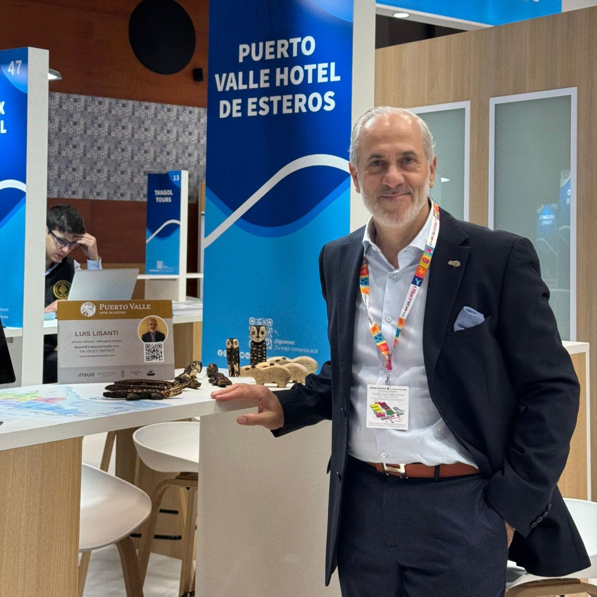 Luis Lisanti, gerente general de Hotel Puerto Valle, representa a Corrientes y los Esteros del Iberá en FITUR Madrid, principal feria internacional de turismo, mostrando el compromiso con la naturaleza, la cultura y el turismo sustentable.